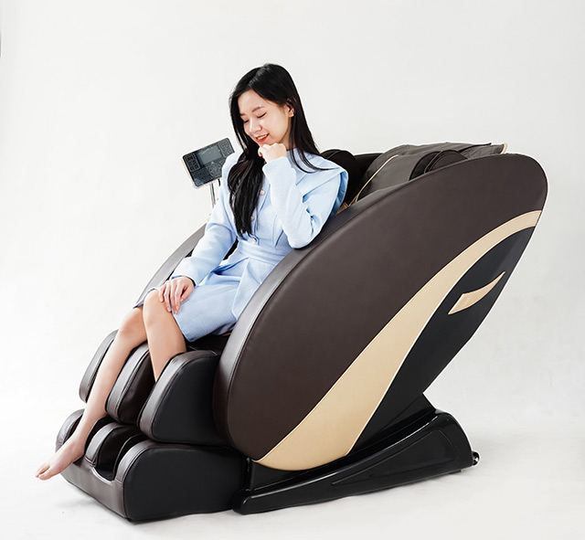 ghe-massage-danh-cho-nguoi-gia