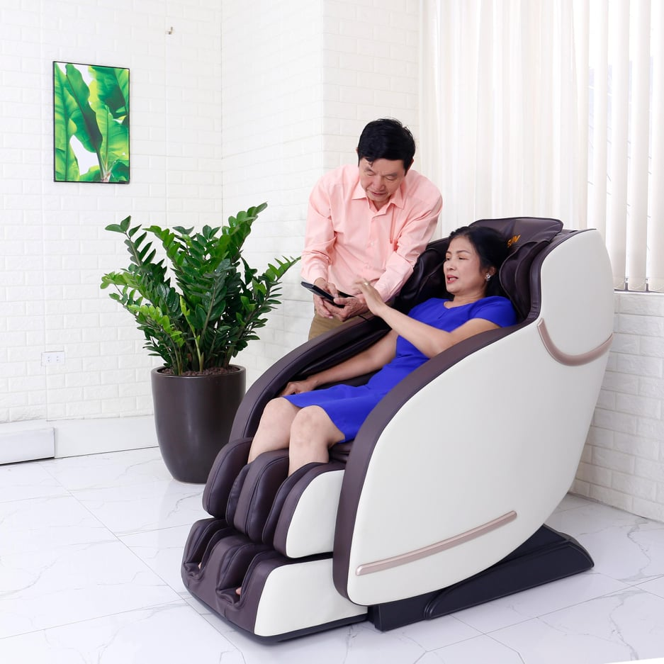 ghe-massage-danh-cho-nguoi-gia