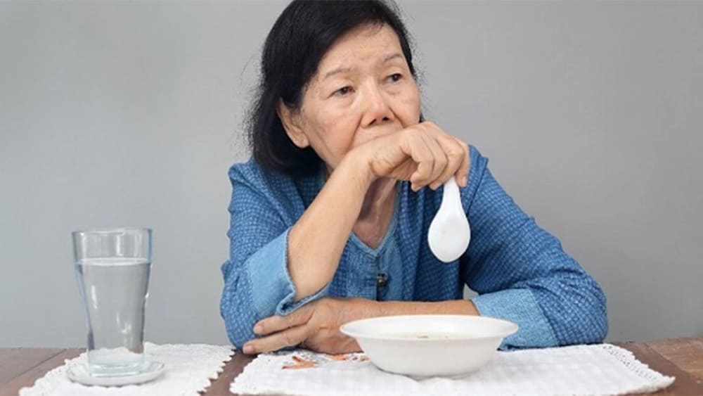 dau-hieu-suy-dinh-duong-o-nguoi-lon