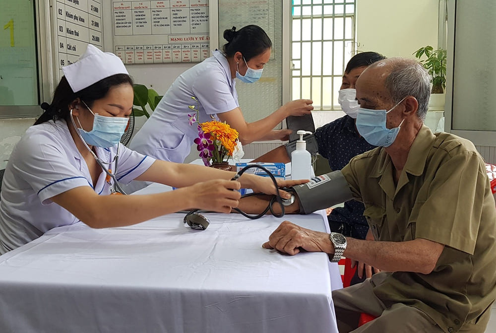 dau-hieu-suy-dinh-duong-o-nguoi-lon