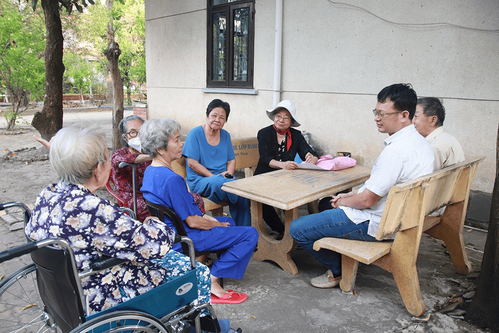 tinh-gia-trong-vien-duong-lao