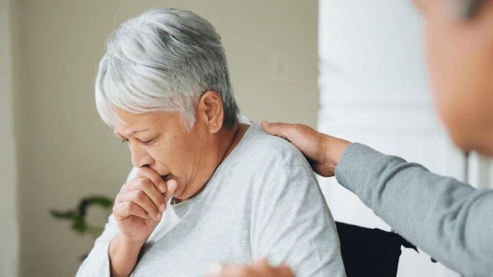 bệnh nấc cụt người già