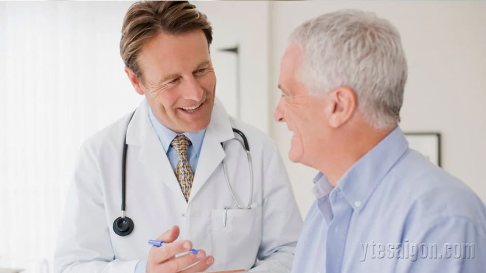 huyết áp người già bình thường là bao nhiêu