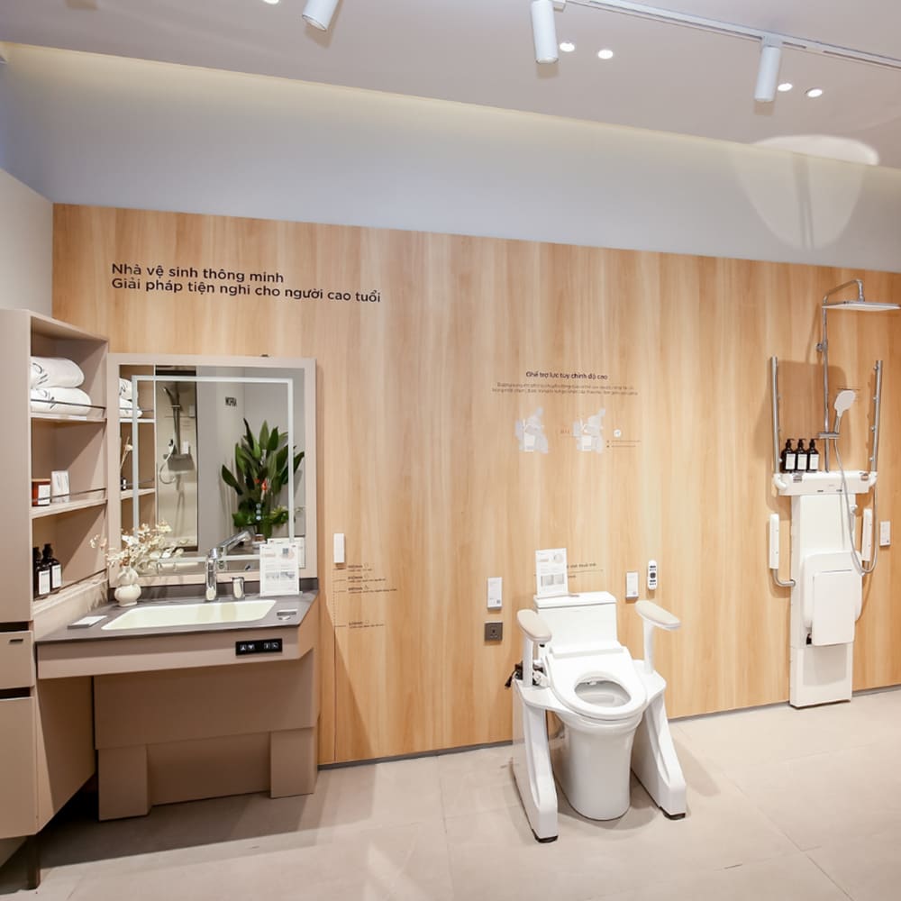 thiết bị vệ sinh cho người già