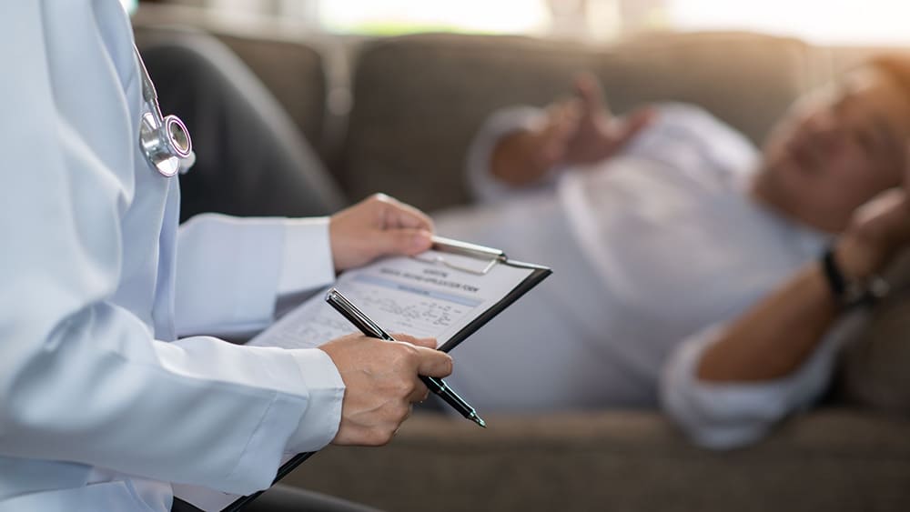 bệnh hoang tưởng của người già