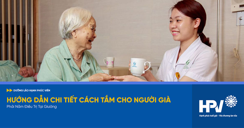 cách tắm cho người già