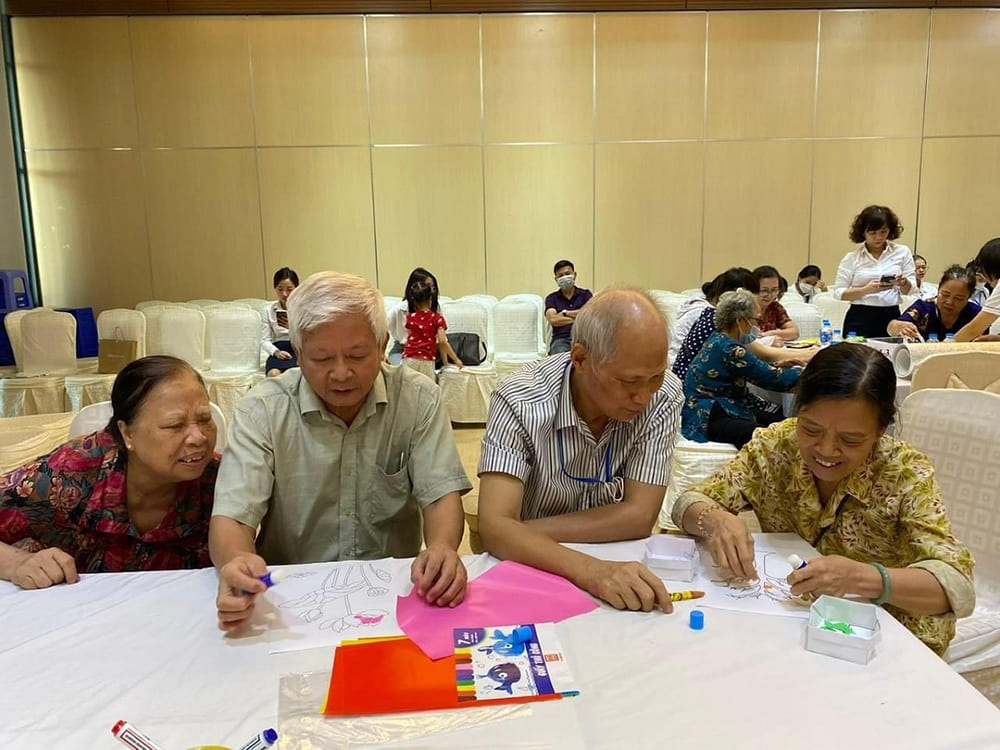 chăm sóc người già bị lẫn